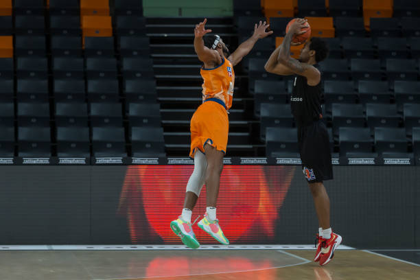 度给对手施 度给对手施